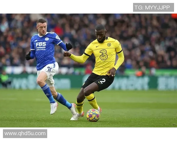 格勒诺布主场迎战奥尔良争夺三分双方实力对决引人关注 格勒诺布主场迎战奥尔良争夺三分双方实力对决引人关注