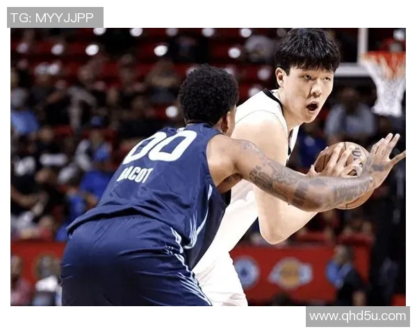 周琦在国际赛场上的崛起与挑战:从青涩新星到篮球巨星的成长之路