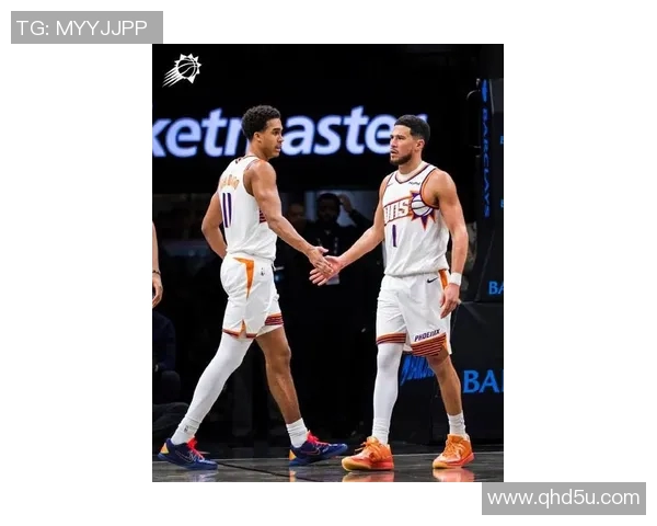 德文布克引领太阳队崛起成NBA新星的背后故事与成就分析