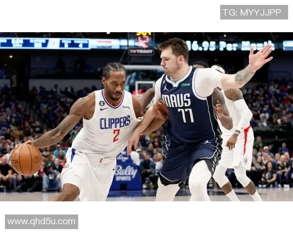 快船与独行侠第六场激战回顾球星对决与战术较量的精彩瞬间